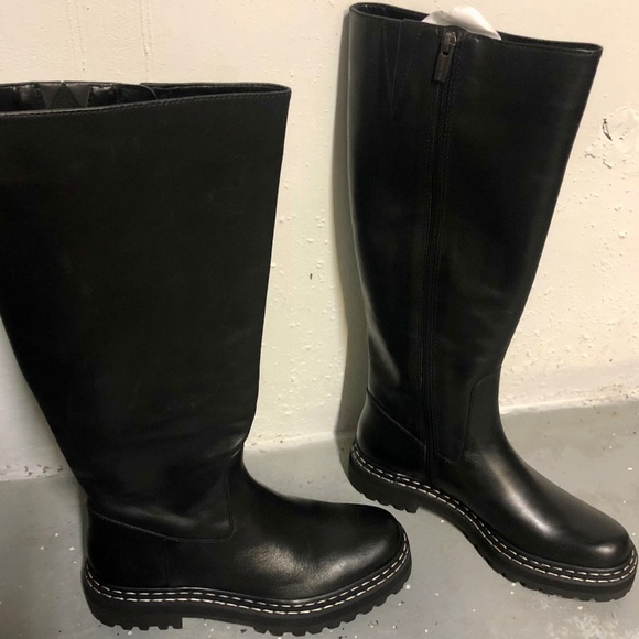 VINCE CAMUTO LUG-SOLE BOOT - Picture 3 of 8